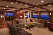Golf Charter Yacht Stargazer -  Skylounge 2
